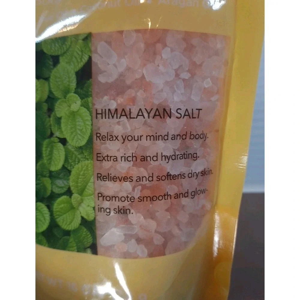 SPA LUXETIQUE PEPPERMINT HIMALAYAN‎ SALT FOOT AND BODY SOAKIING SOLUTION 16oz